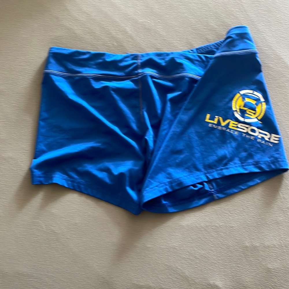 Nike Live sore CrossFit athletic shorts size XL